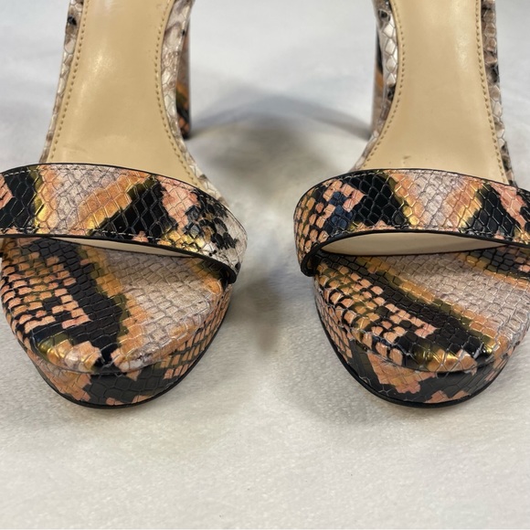 NWOB Vince Camuto Balindia Snakeskin 4” Ankle Strap Platform Sandals Size 5.5 - Picture 8 of 16